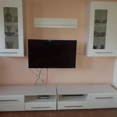 696-5 For 6 + 4 Pers. In Apartman Lopar