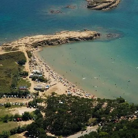 アパート 696-5 For 6 + 4 Pers. In *